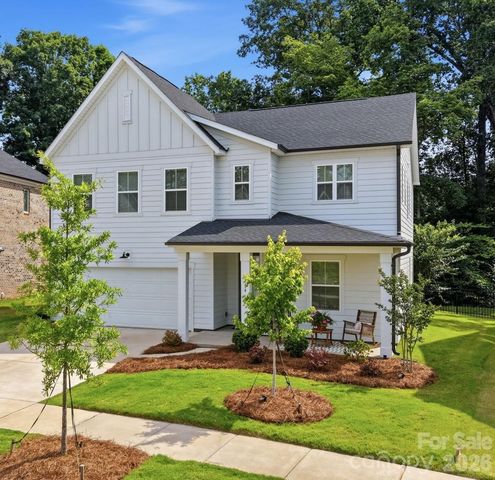 8114 Franklin Trail Street, Charlotte, NC 28227