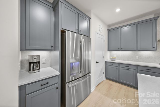 8114 Franklin Trail Street, Charlotte, NC 28227