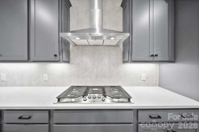 8114 Franklin Trail Street, Charlotte, NC 28227
