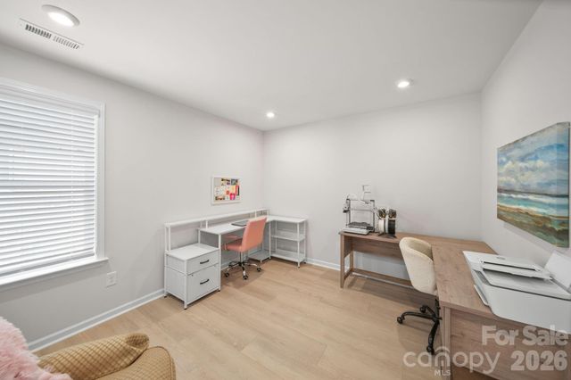 8114 Franklin Trail Street, Charlotte, NC 28227
