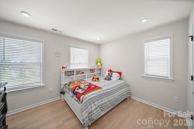 8114 Franklin Trail Street, Charlotte, NC 28227