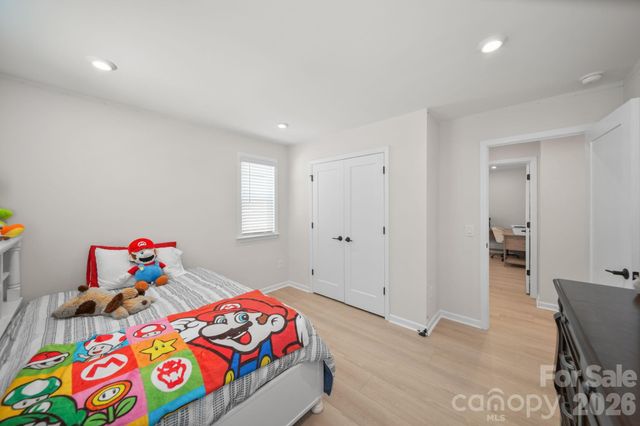 8114 Franklin Trail Street, Charlotte, NC 28227