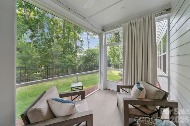 8114 Franklin Trail Street, Charlotte, NC 28227