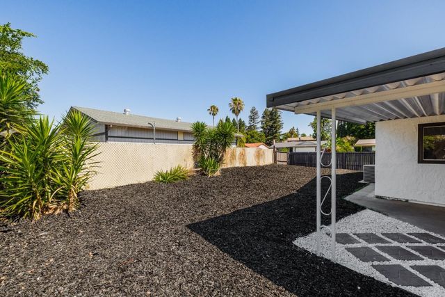 7244 Hayward Drive, Sacramento, CA 95828