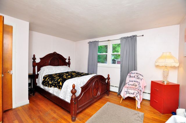 9 Eleanor Road, Enfield, CT 06082