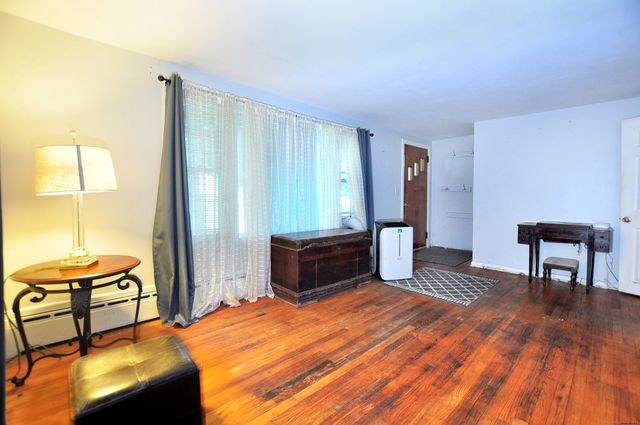 9 Eleanor Road, Enfield, CT 06082