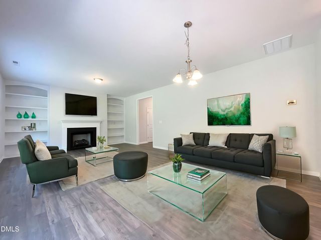 23 Fresco Drive, Zebulon, NC 27597