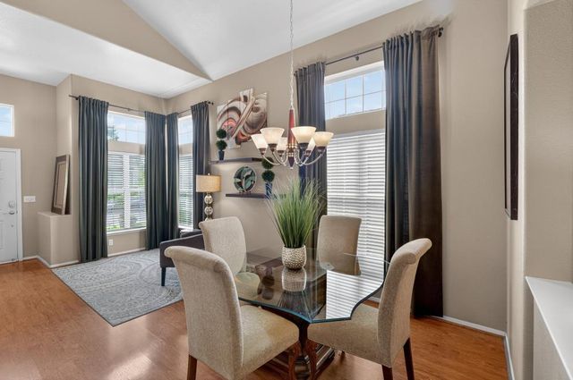 3025 Turnbuckle Cir, Elk Grove, CA 95758