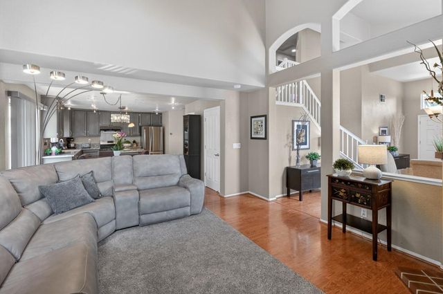 3025 Turnbuckle Cir, Elk Grove, CA 95758