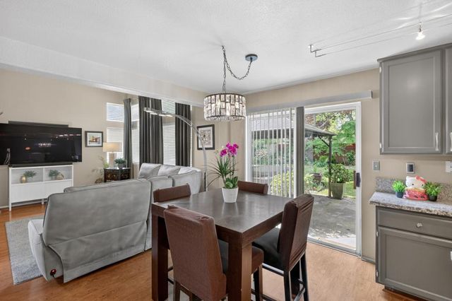 3025 Turnbuckle Cir, Elk Grove, CA 95758