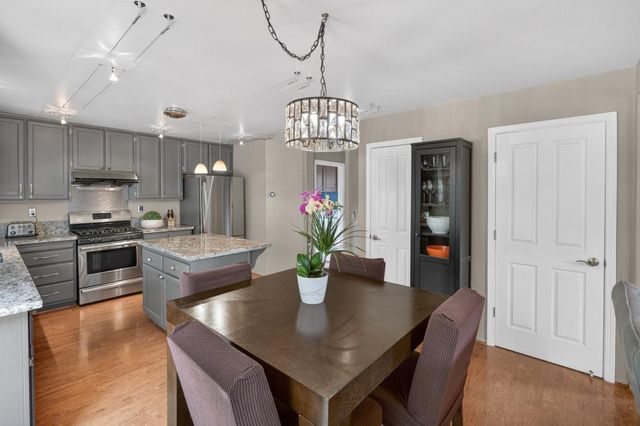 3025 Turnbuckle Cir, Elk Grove, CA 95758