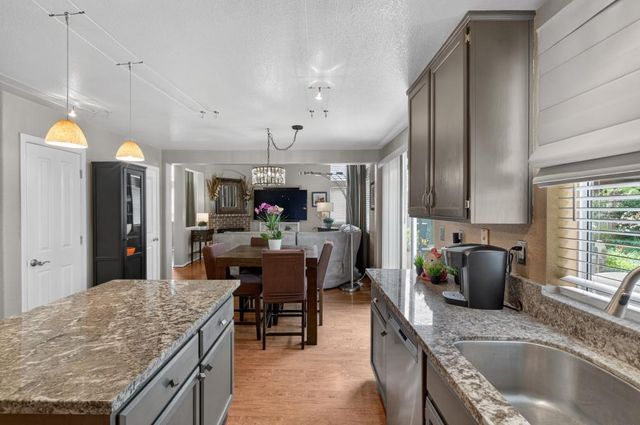 3025 Turnbuckle Cir, Elk Grove, CA 95758