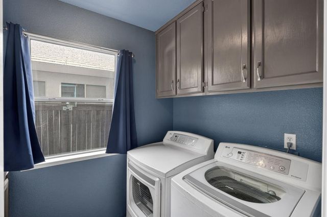 3025 Turnbuckle Cir, Elk Grove, CA 95758