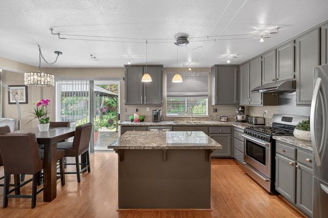 3025 Turnbuckle Cir, Elk Grove, CA 95758