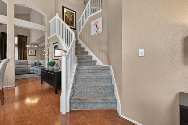 3025 Turnbuckle Cir, Elk Grove, CA 95758