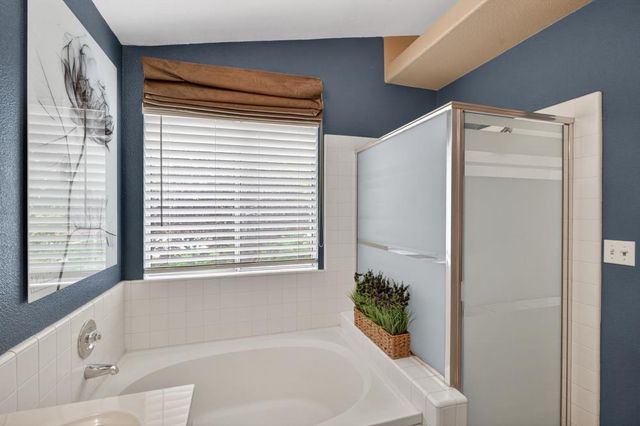 3025 Turnbuckle Cir, Elk Grove, CA 95758