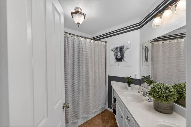 3025 Turnbuckle Cir, Elk Grove, CA 95758