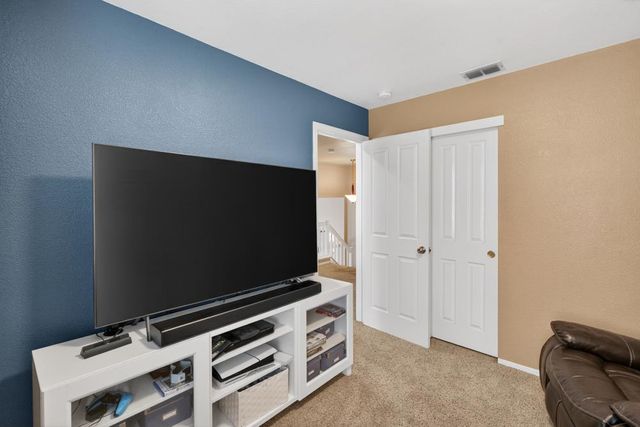 3025 Turnbuckle Cir, Elk Grove, CA 95758