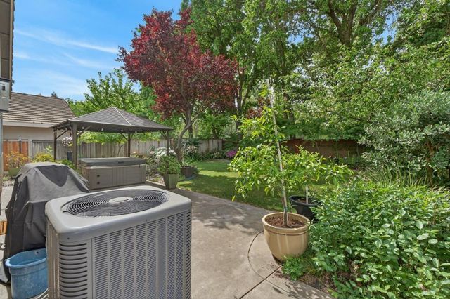 3025 Turnbuckle Cir, Elk Grove, CA 95758