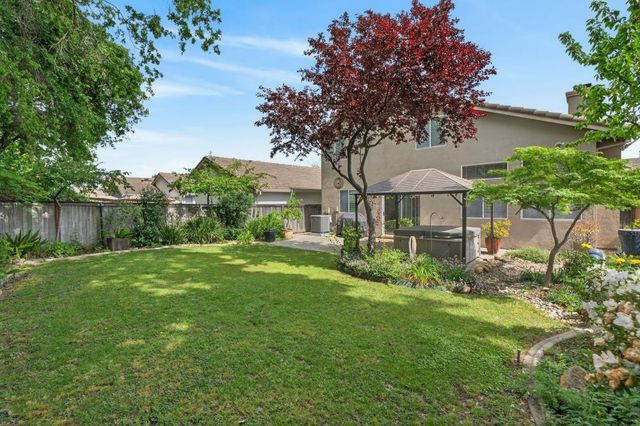 3025 Turnbuckle Cir, Elk Grove, CA 95758