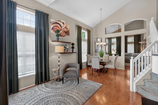 3025 Turnbuckle Cir, Elk Grove, CA 95758