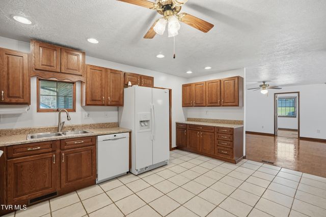 1411 Sherrod Road, Big Stone Gap, VA 24219