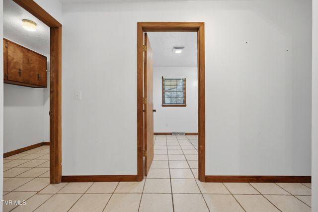 1411 Sherrod Road, Big Stone Gap, VA 24219