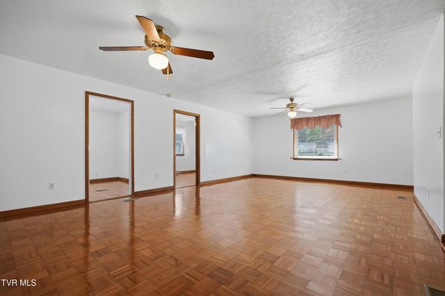 1411 Sherrod Road, Big Stone Gap, VA 24219