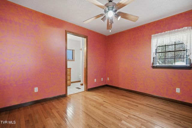 1411 Sherrod Road, Big Stone Gap, VA 24219