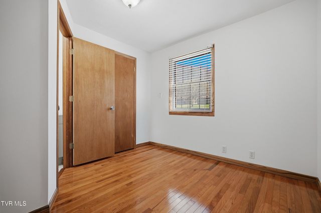 1411 Sherrod Road, Big Stone Gap, VA 24219