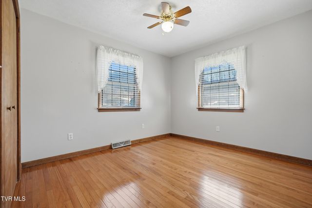 1411 Sherrod Road, Big Stone Gap, VA 24219