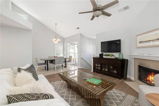 608 Poinsettia Avenue B, Corona Del Mar, CA 92625