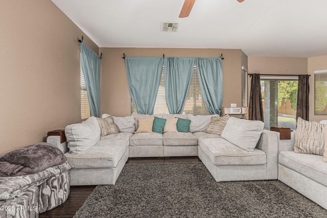 18024 W MAUI Lane, Surprise, AZ 85388