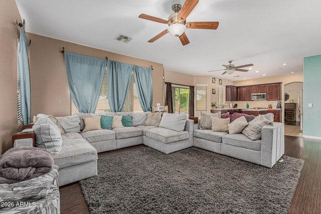 18024 W MAUI Lane, Surprise, AZ 85388