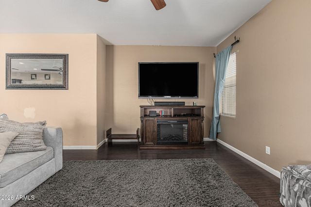 18024 W MAUI Lane, Surprise, AZ 85388