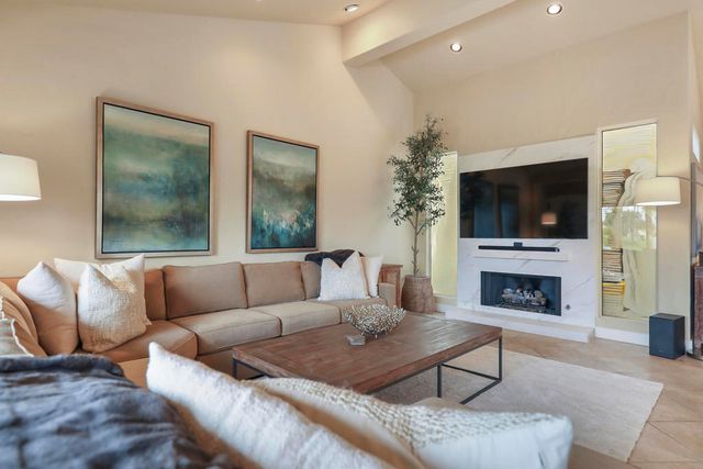 149 Blue River Drive, Palm Desert, CA 92211