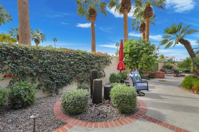 149 Blue River Drive, Palm Desert, CA 92211