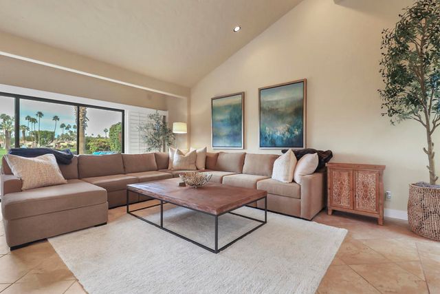 149 Blue River Drive, Palm Desert, CA 92211