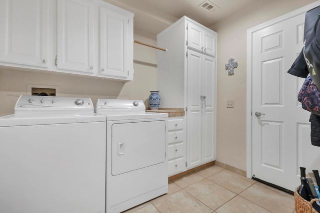 149 Blue River Drive, Palm Desert, CA 92211