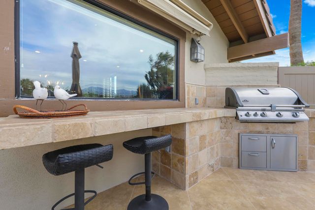 149 Blue River Drive, Palm Desert, CA 92211