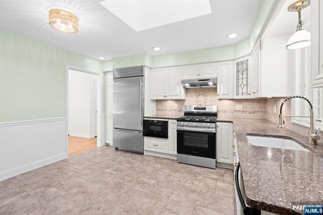 601 Iroquois Street, Oradell, NJ 07649