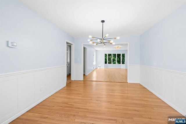 601 Iroquois Street, Oradell, NJ 07649