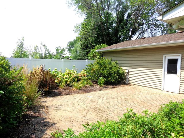 11071 26th Street NE, Saint Michael, MN 55376