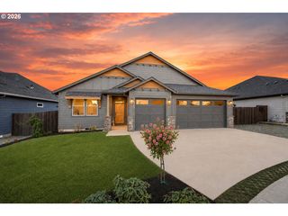 825 S GOOSE Loop, Ridgefield, WA 98642