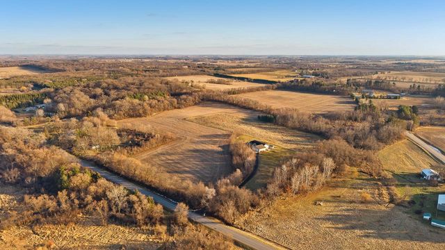 4415 Old Stone Road, Oregon, WI 53575