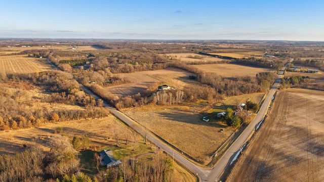 4415 Old Stone Road, Oregon, WI 53575