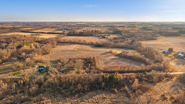 4415 Old Stone Road, Oregon, WI 53575