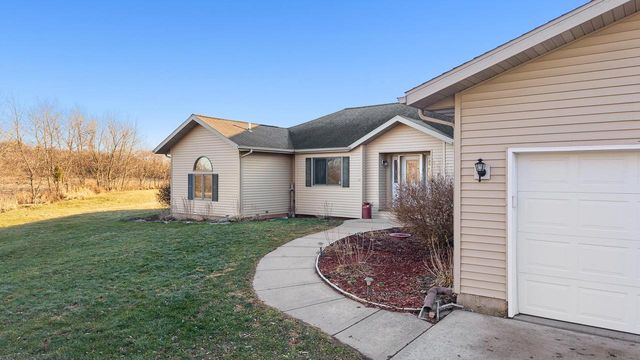 4415 Old Stone Road, Oregon, WI 53575