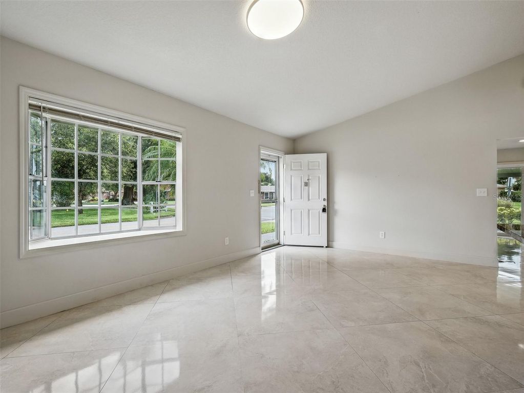 Image 11 of property listing at 2 BIRDIE DRIVE, New Smyrna Beach, FL 32168