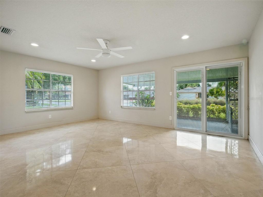 Image 13 of property listing at 2 BIRDIE DRIVE, New Smyrna Beach, FL 32168